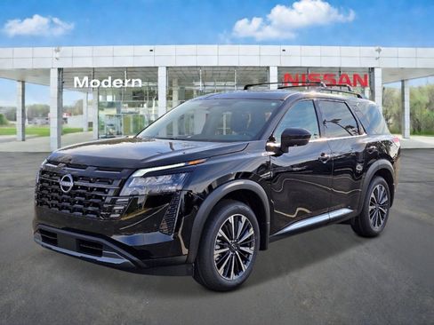 New 2026 Nissan Pathfinder Platinum w/ Accent Package FWD image 1