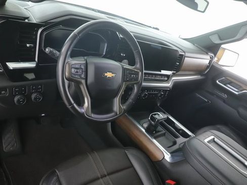 Used 2022 Chevrolet Silverado 1500 High Country image 17
