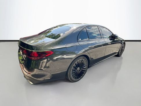 Used 2025 Mercedes-Benz E 350 Sedan image 5