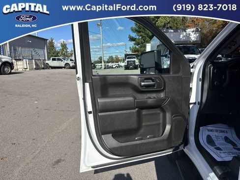 Used 2024 Chevrolet Silverado 2500 Custom w/ Custom Value Package image 20