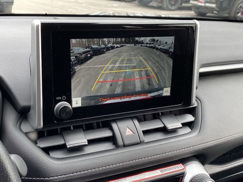 Certified 2025 Toyota RAV4 XLE image 27