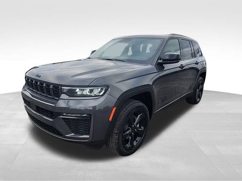 New 2026 Jeep Grand Cherokee Limited w/ Limited Altitude Package AWD/4WD image 18