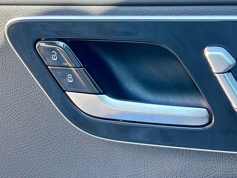 Certified 2026 Mercedes-Benz GLC 300 4MATIC image 18