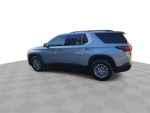 Certified 2023 Chevrolet Traverse LT image 6