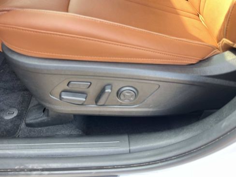 Used 2023 Kia Sorento SX Prestige AWD/4WD image 32
