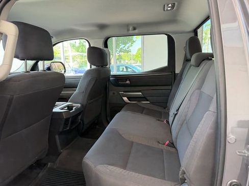 Used 2022 Toyota Tundra SR5 w/ SR5 Convenience Package AWD/4WD image 5