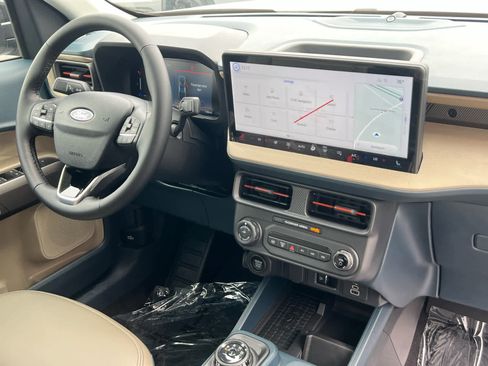 New 2025 Ford Maverick Lariat w/ 4K Tow Package AWD/4WD image 20