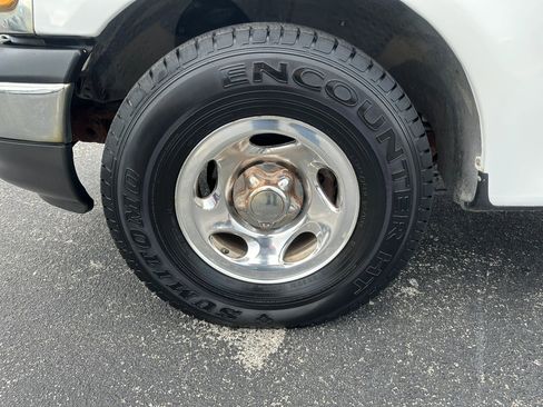 Used 2003 Ford F150 XLT image 9