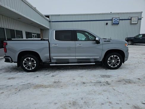 Used 2024 Chevrolet Silverado 1500 High Country w/ Technology Package image 6