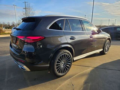 Used 2026 Mercedes-Benz GLC 300 image 9