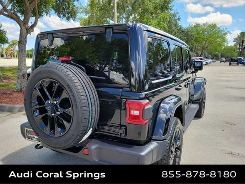 Used 2025 Jeep Wrangler Unlimited Sahara AWD/4WD image 13