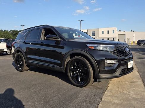 Used 2023 Ford Explorer ST-Line w/ Class IV Trailer Tow Package RWD image 2