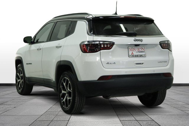Used 2026 Jeep Compass Limited AWD/4WD image 5