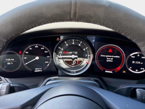 Used 2022 Porsche 911 Cabriolet image 42