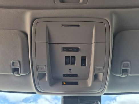 Used 2016 GMC Sierra 1500 Denali w/ Enhanced Driver Alert Package AWD/4WD image 36
