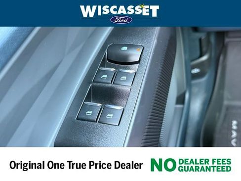 New 2025 Ford Maverick XL image 19