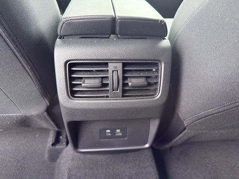 Certified 2023 Nissan Rogue SV image 30