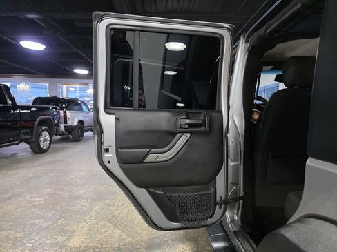 Used 2016 Jeep Wrangler Unlimited Sport w/ Quick Order Package 24S image 16