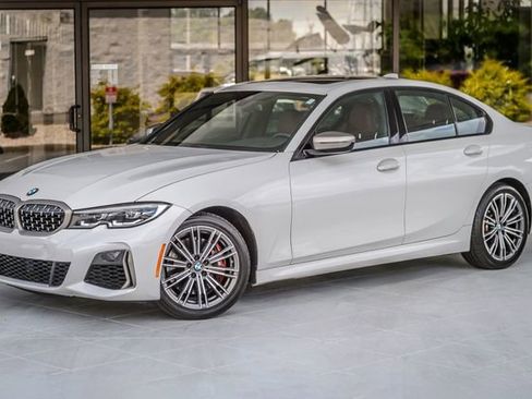 Used 2022 BMW M340i xDrive w/ Driving Assistance Package image 2