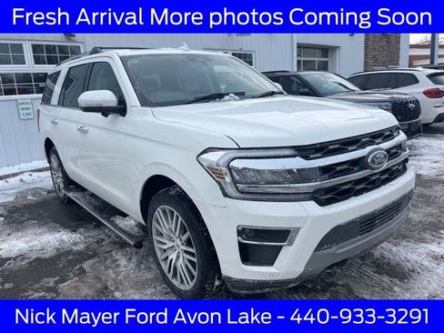 Used 2023 Ford Expedition Limited image 1