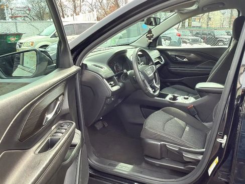 Used 2022 GMC Terrain SLE image 23