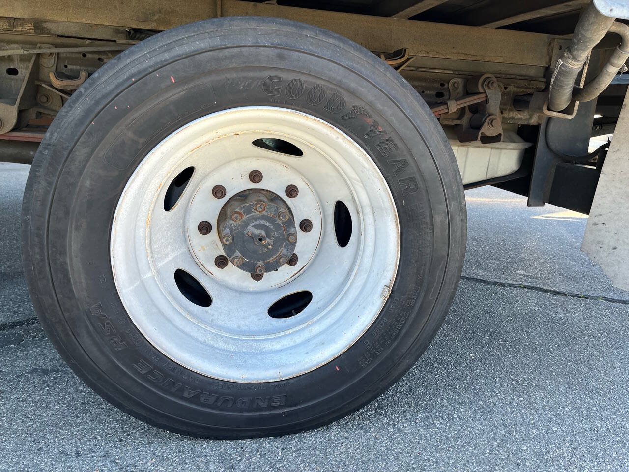 Used 2002 Ford F450 2WD Regular Cab Super Duty image 15