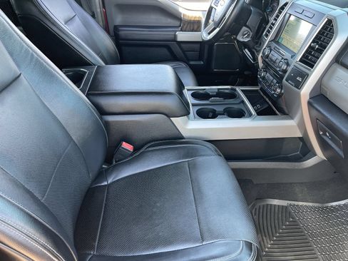 Used 2018 Ford F350 Lariat RWD image 12