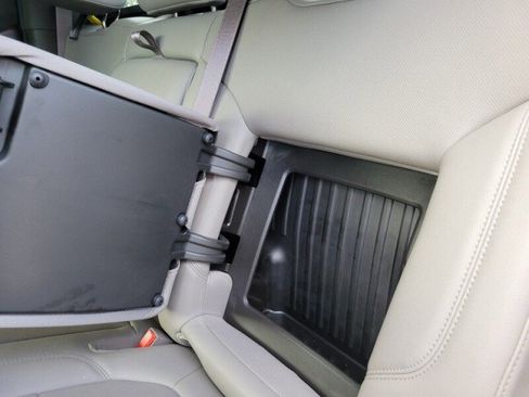 Used 2022 Chevrolet Silverado 1500 LTZ image 27