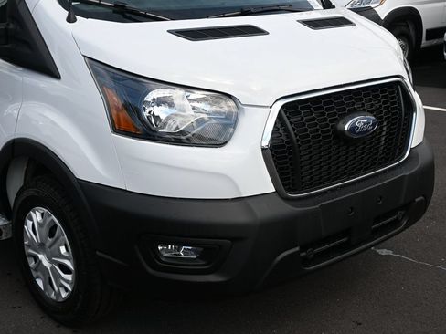 Used 2025 Ford Transit 250 Low Roof w/ Exterior Upgrade Package RWD image 28