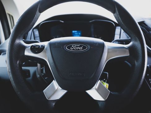 Used 2015 Ford Transit 150 130 Low Roof RWD image 9