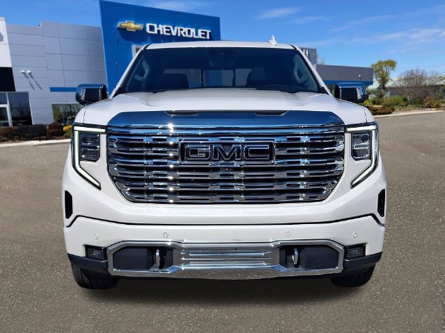 Used 2023 GMC Sierra 1500 Denali w/ Denali Reserve Package AWD/4WD image 24