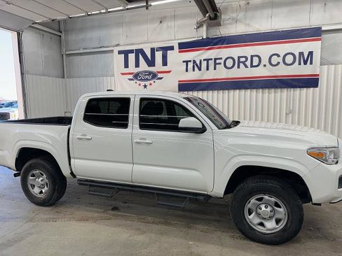 Used 2021 Toyota Tacoma SR image 1