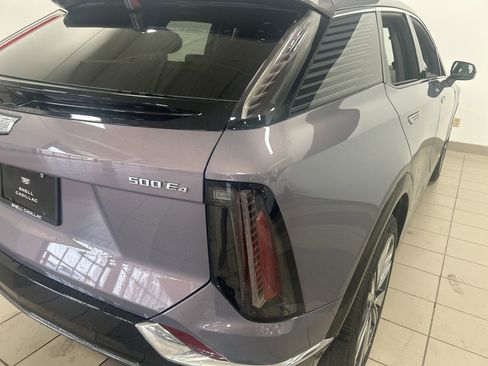 Used 2026 Cadillac Optiq Luxury 2 image 10