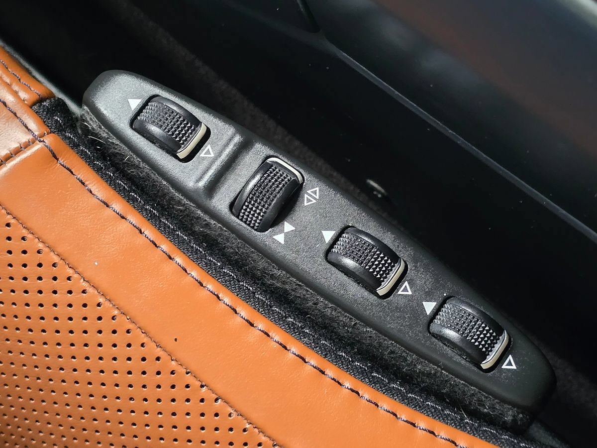 Used 2016 Mercedes-Benz G 550 image 38