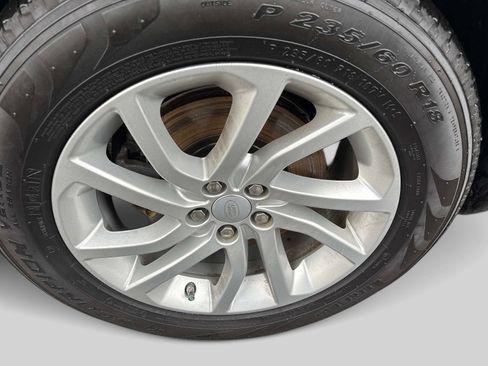 Used 2019 Land Rover Discovery Sport HSE image 10