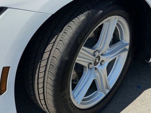 Used 2026 Ford Mustang Coupe RWD image 13