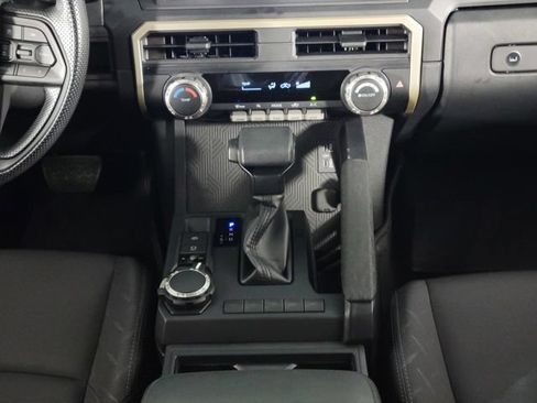 Used 2025 Toyota Tacoma SR AWD/4WD image 24