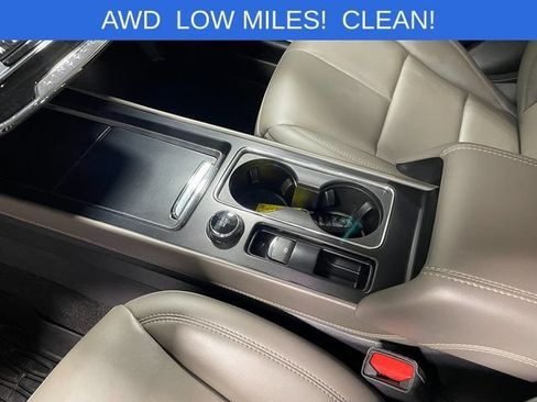 Used 2023 Lincoln Corsair AWD image 17
