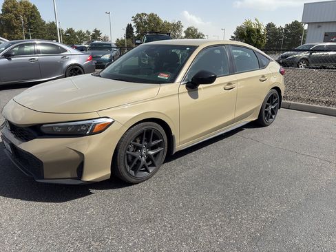 Used 2025 Honda Civic Sport image 7