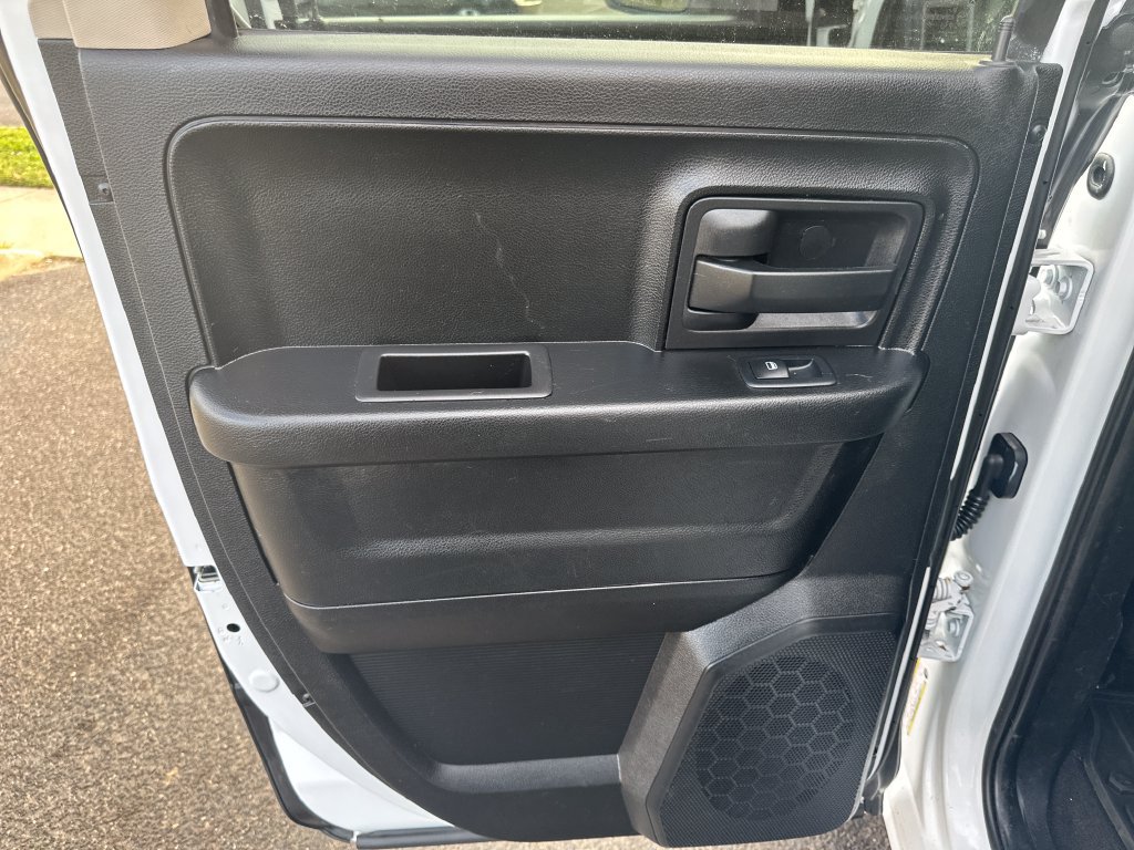 Used 2017 RAM 1500 Express AWD/4WD image 15