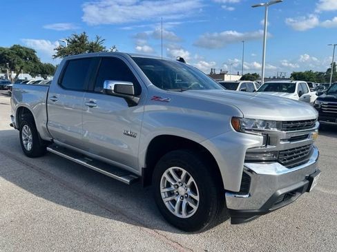 Used 2022 Chevrolet Silverado 1500 LT w/ Z71 Off-Road Package AWD/4WD image 1