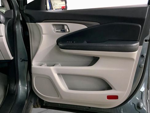 Used 2019 Honda Ridgeline RTL image 23