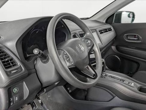 Used 2022 Honda HR-V EX image 23