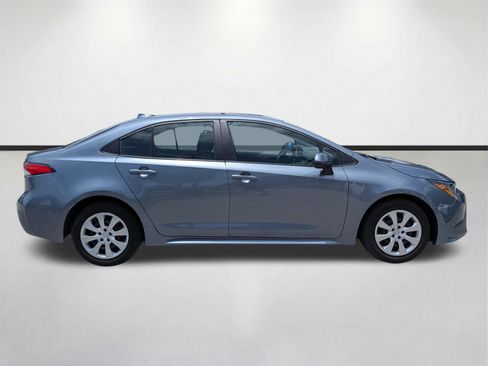 Used 2024 Toyota Corolla LE FWD image 3