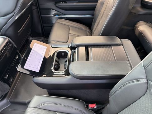 Used 2024 Jeep Grand Wagoneer Series II w/ Quick Order Packagew 28T image 32