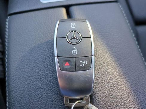 Used 2025 Mercedes-Benz GLA 250 image 26