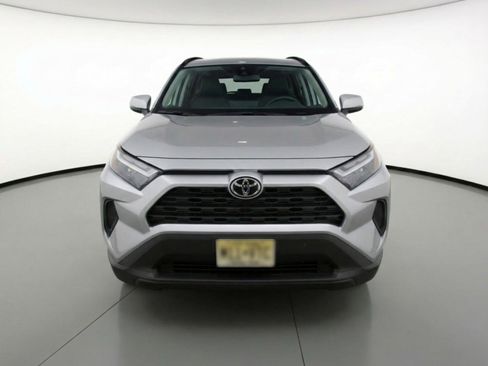 Used 2025 Toyota RAV4 XLE w/ Weather Package FWD image 2