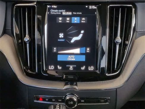 Used 2018 Volvo XC60 T6 Inscription w/ Convenience Package image 30