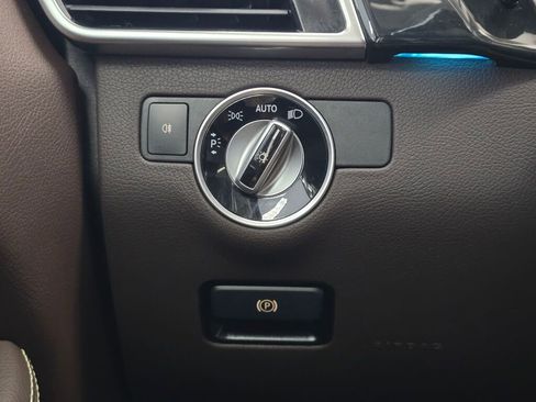 Used 2018 Mercedes-Benz GLE 350 4MATIC image 29