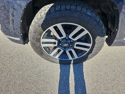 Used 2022 Toyota 4Runner Limited image 13